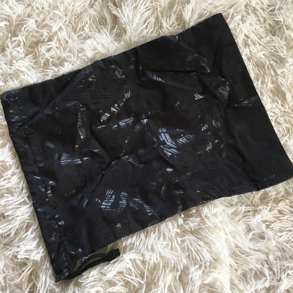 Lululemon Gym Bag - Picture 8 of 11